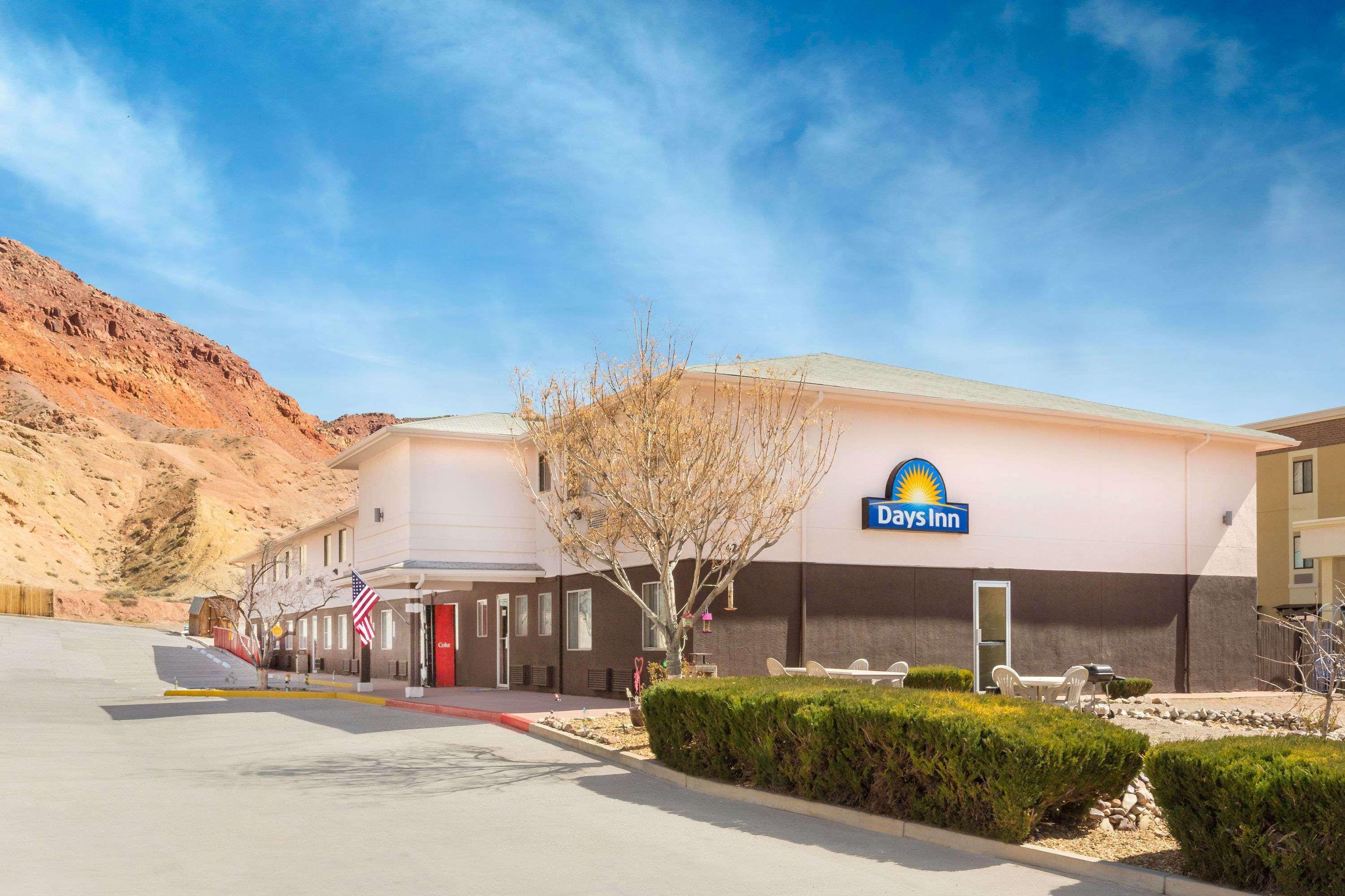 Days Inn By Wyndham Moab Exterior photo